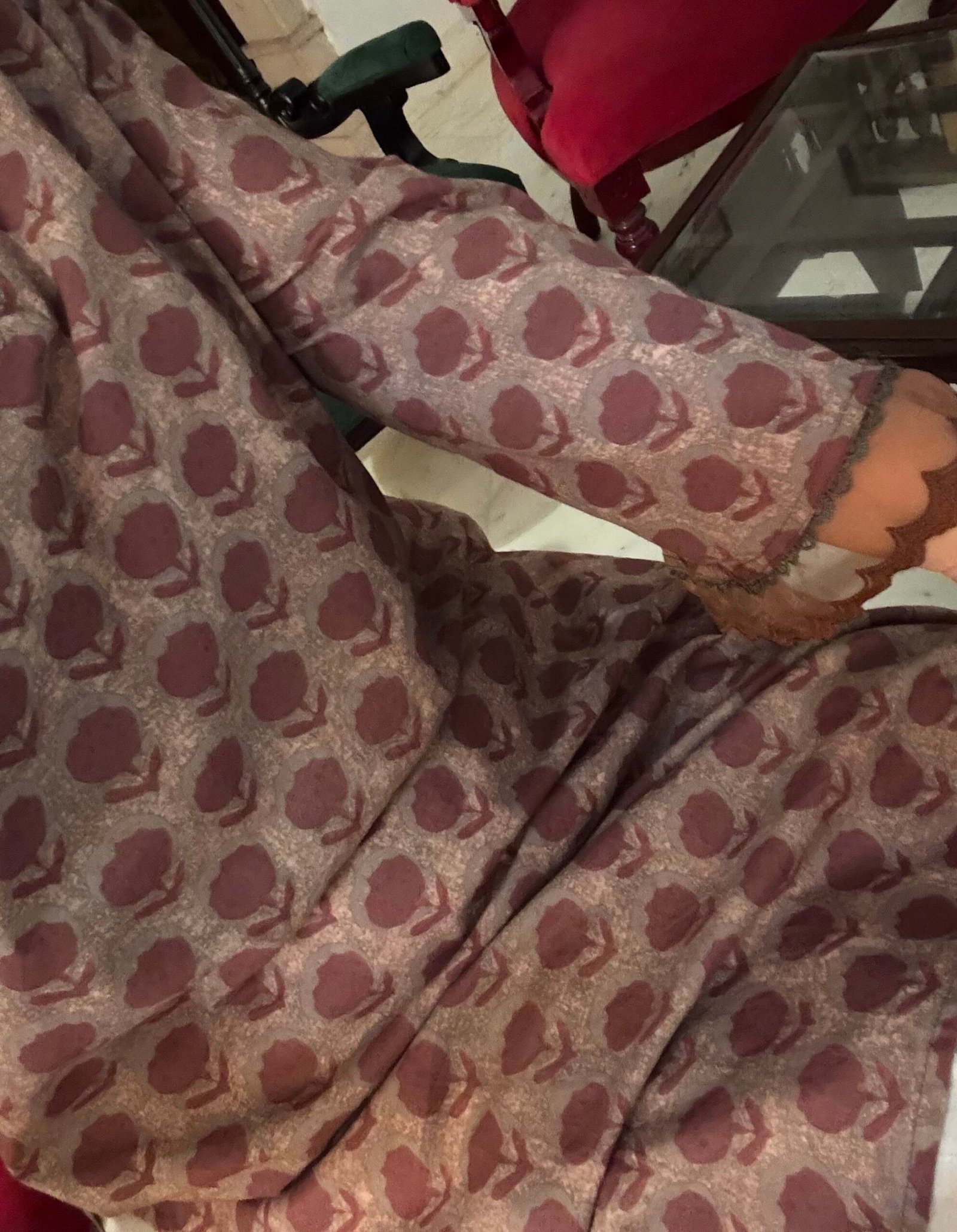 Mauve Gulab– Hand Block Printed Kurti with Hakoba cotton Farshi Salwar - Image 10