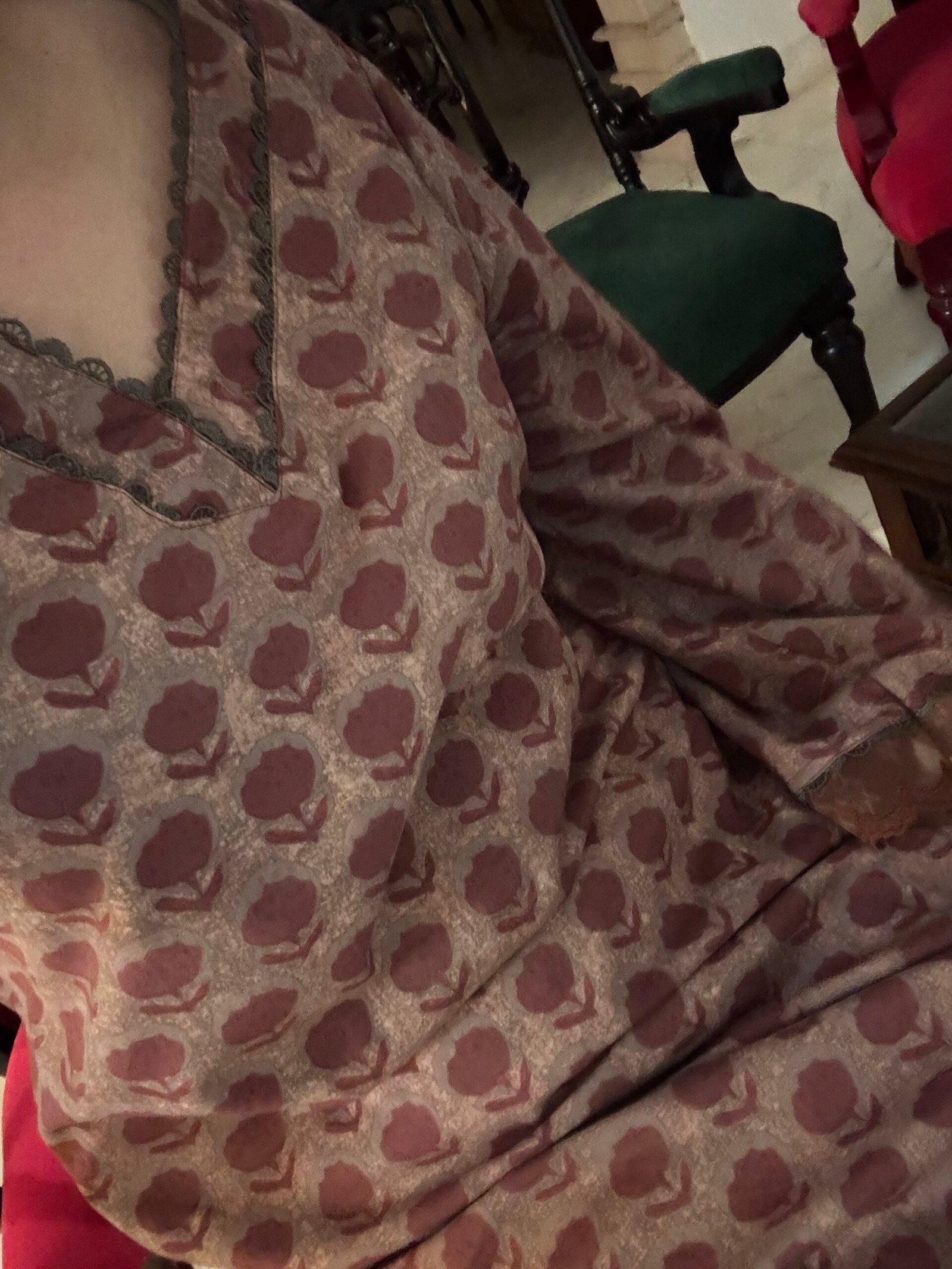 Mauve Gulab– Hand Block Printed Kurti with Hakoba cotton Farshi Salwar - Image 8