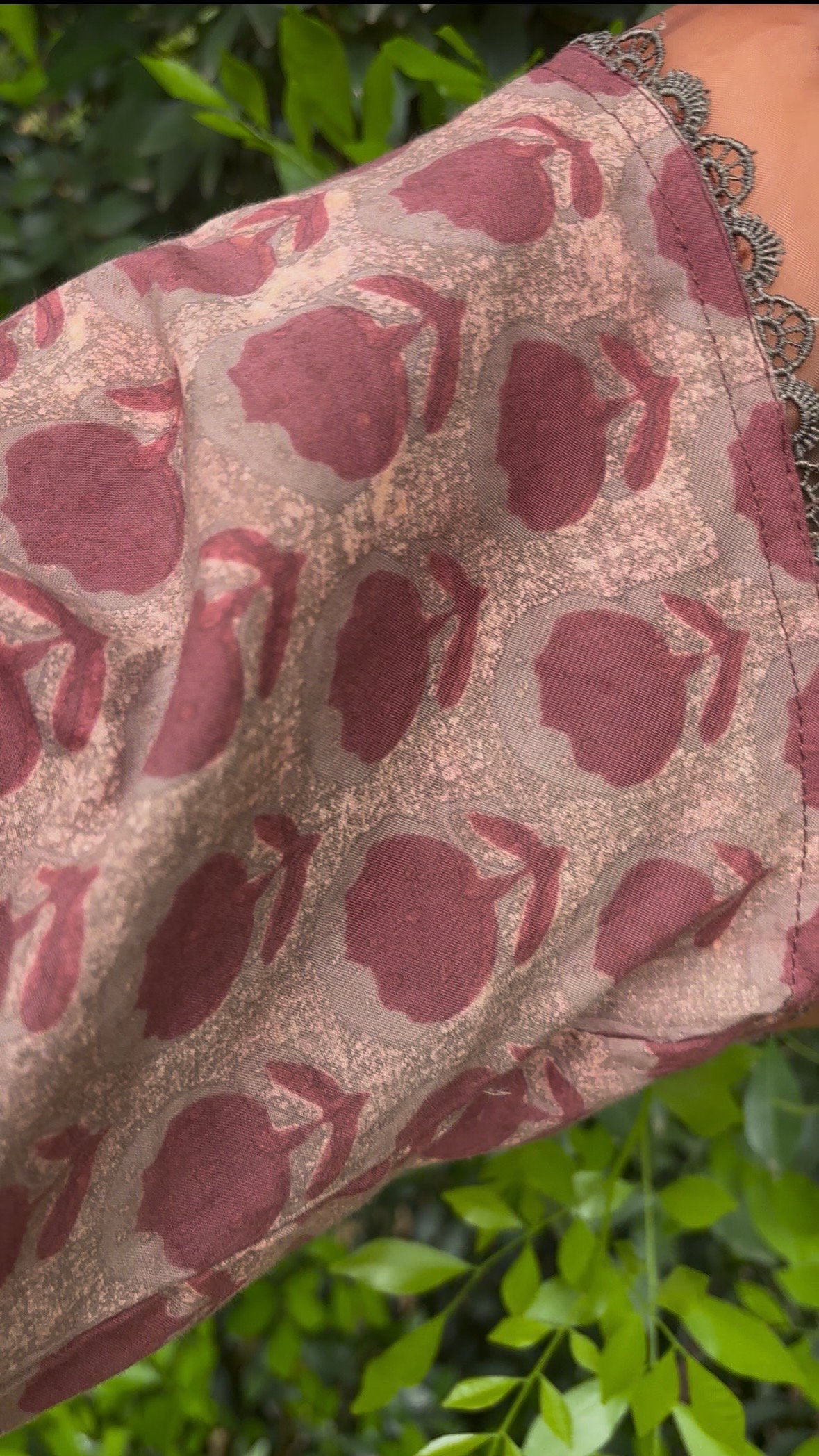 Mauve Gulab– Hand Block Printed Kurti with Hakoba cotton Farshi Salwar - Image 3